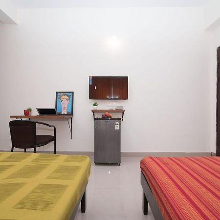 Buzz Quarter Hotel Hyderabad Exterior photo