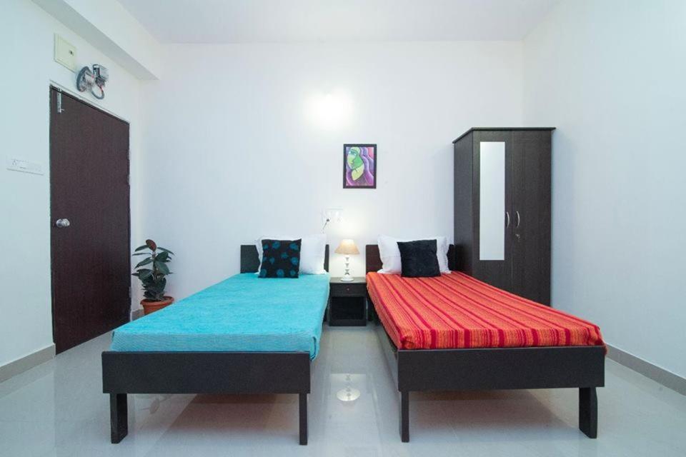 Buzz Quarter Hotel Hyderabad Exterior photo